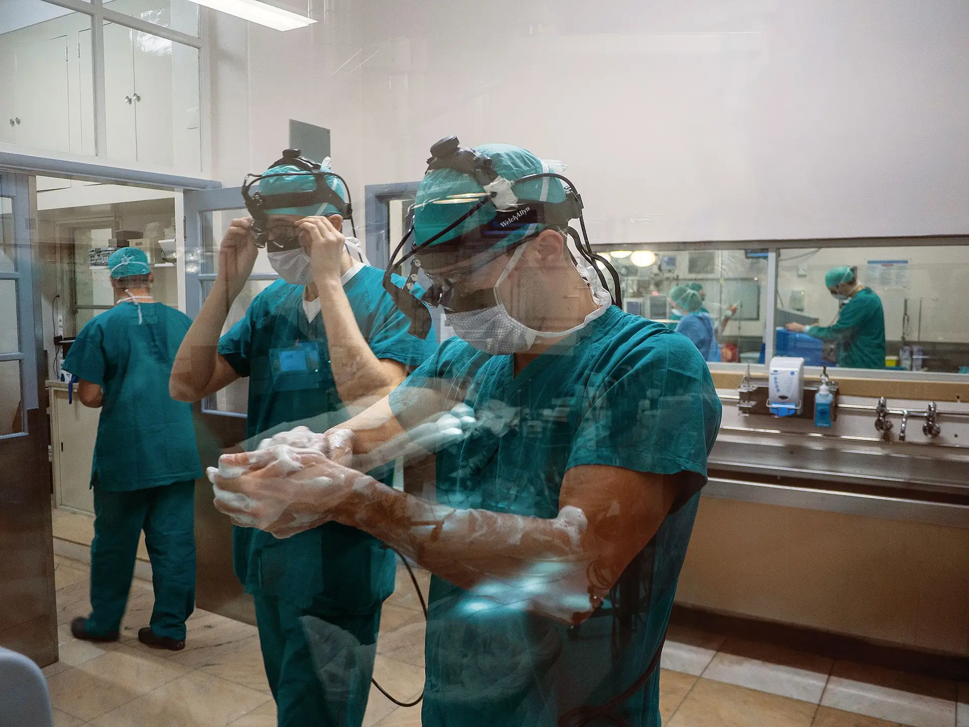 SNS tem 904 vagas nos centros de saúde e 1256 nos hospitais para especialistas 