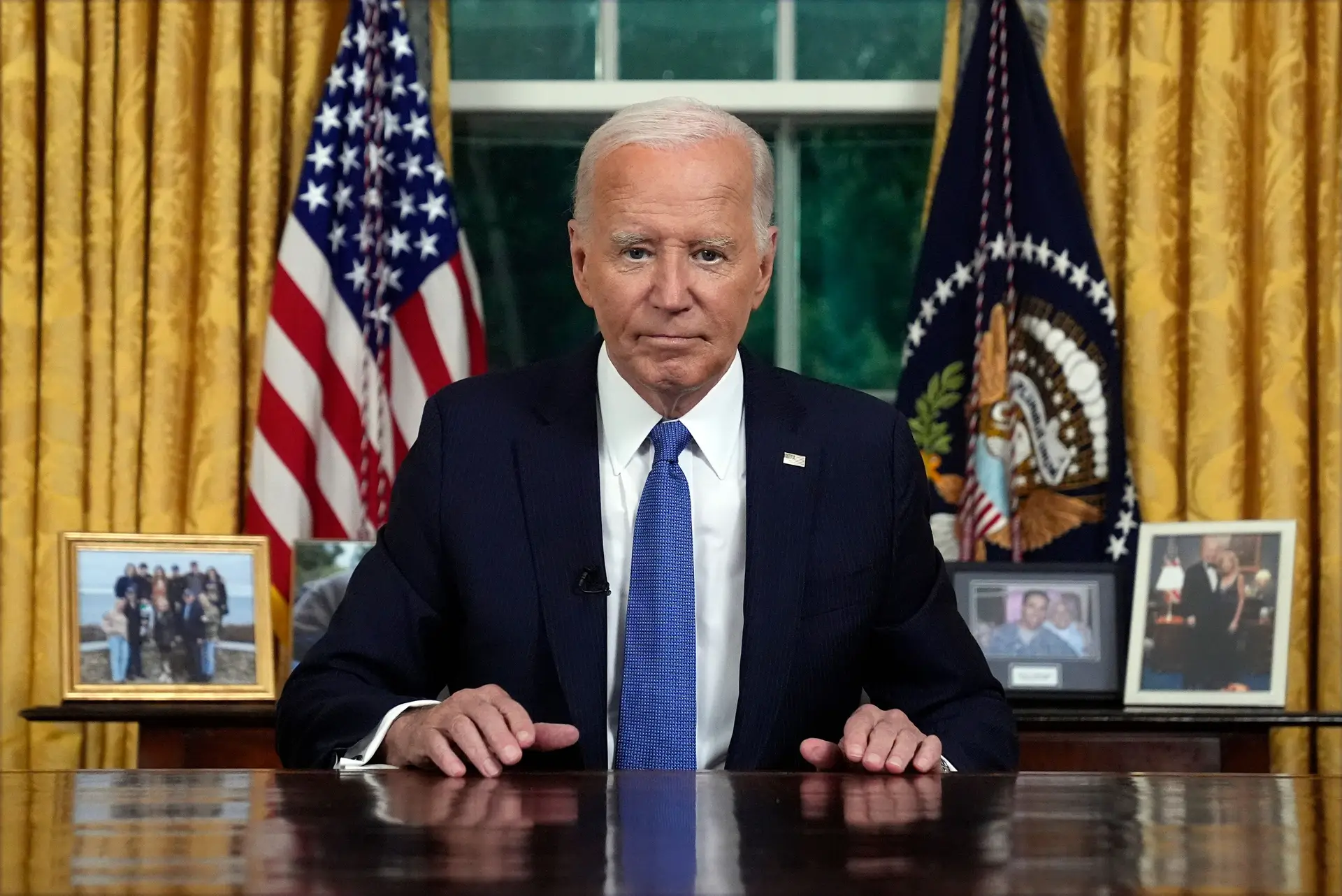 Joe Biden encerra corrida à Casa Branca com o discurso de quem “acredita que a democracia está em jogo”