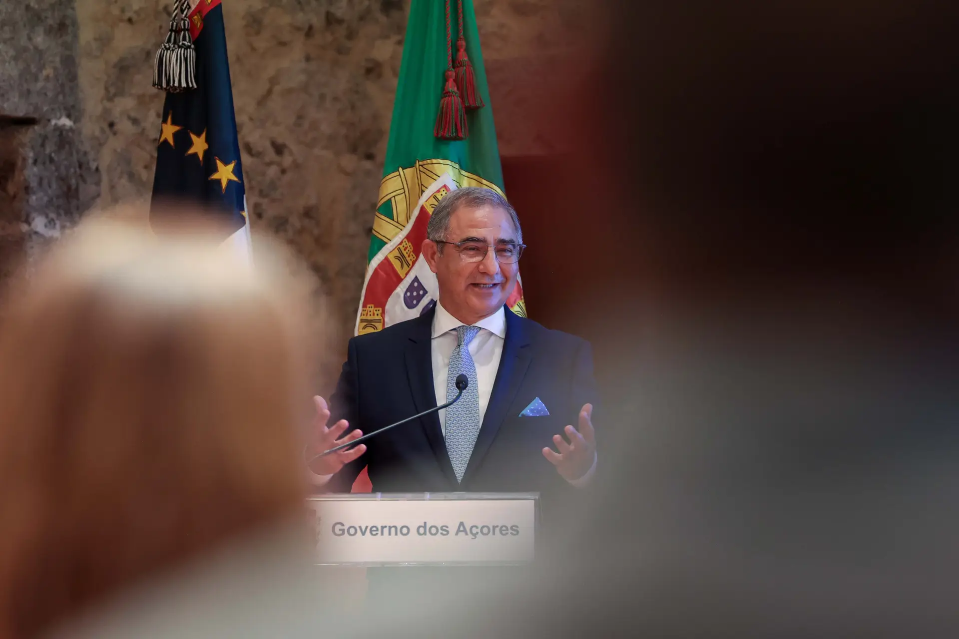 José Manuel Bolieiro, presidente do governo regional dos Açores, voltou a reivindicar um grupo de trabalho para o cabo Inter-Ilhas ao governo sediado em Lisboa