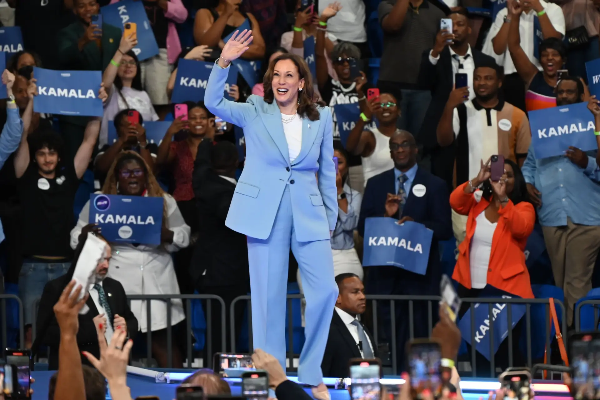 Kamala Harris confirmada como a única candidata à nomeação no Partido Democrata