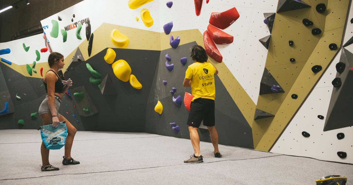 Com parede de escalada de 30 metros, novo hotel em Porto de Mós abre portas em setembro