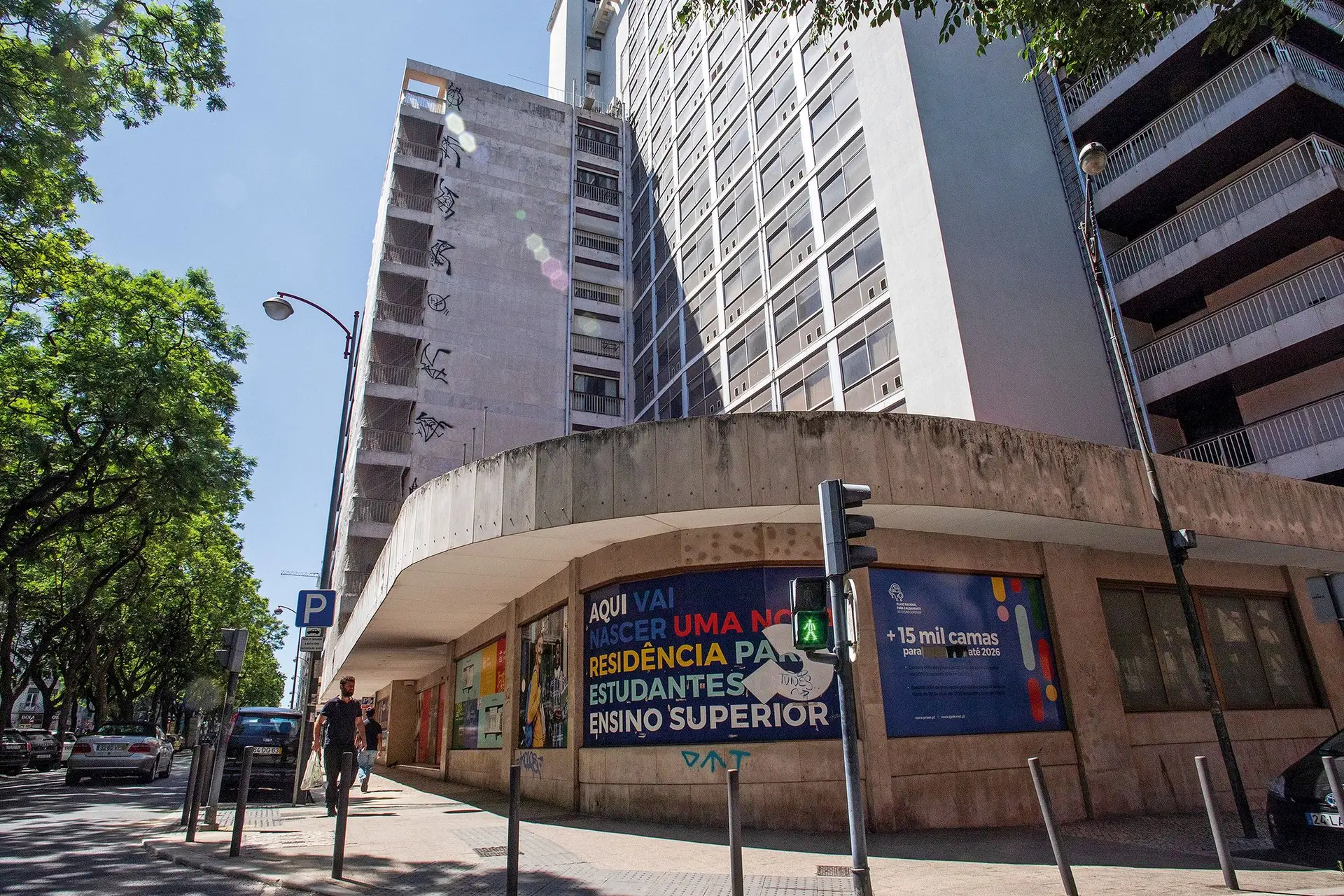 Em 2019 foi anunciada a criação de uma residência universitária no antigo ministério da Educação