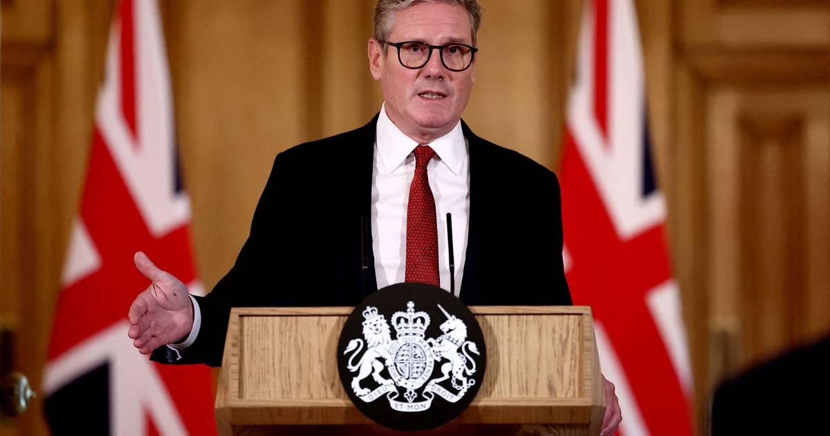 Primeiro-ministro britânico promete reformas e tenta acalmar mercados