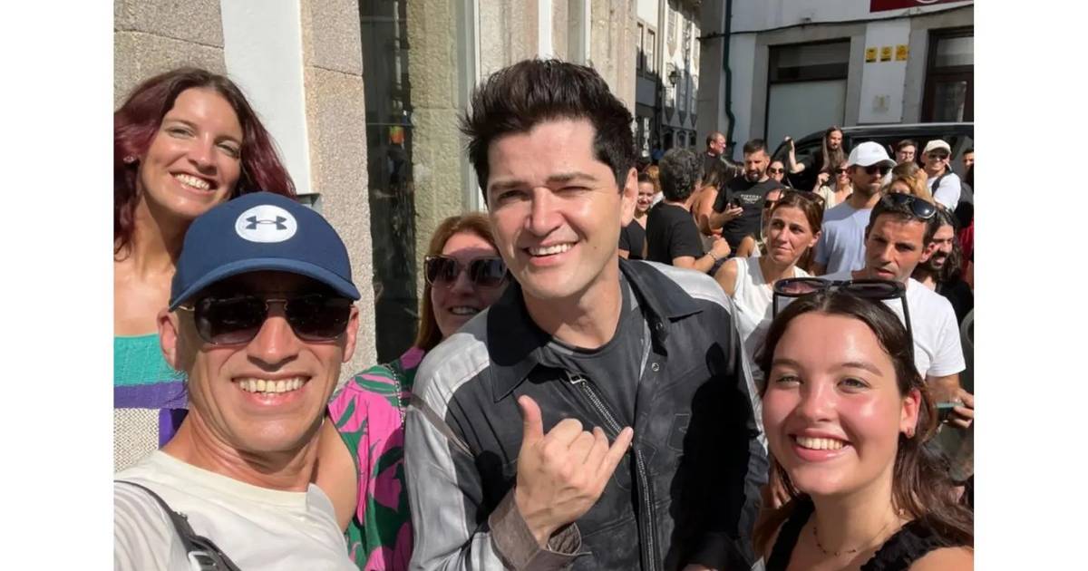 The Script tocam numa esplanada em Viseu e surpreendem fãs