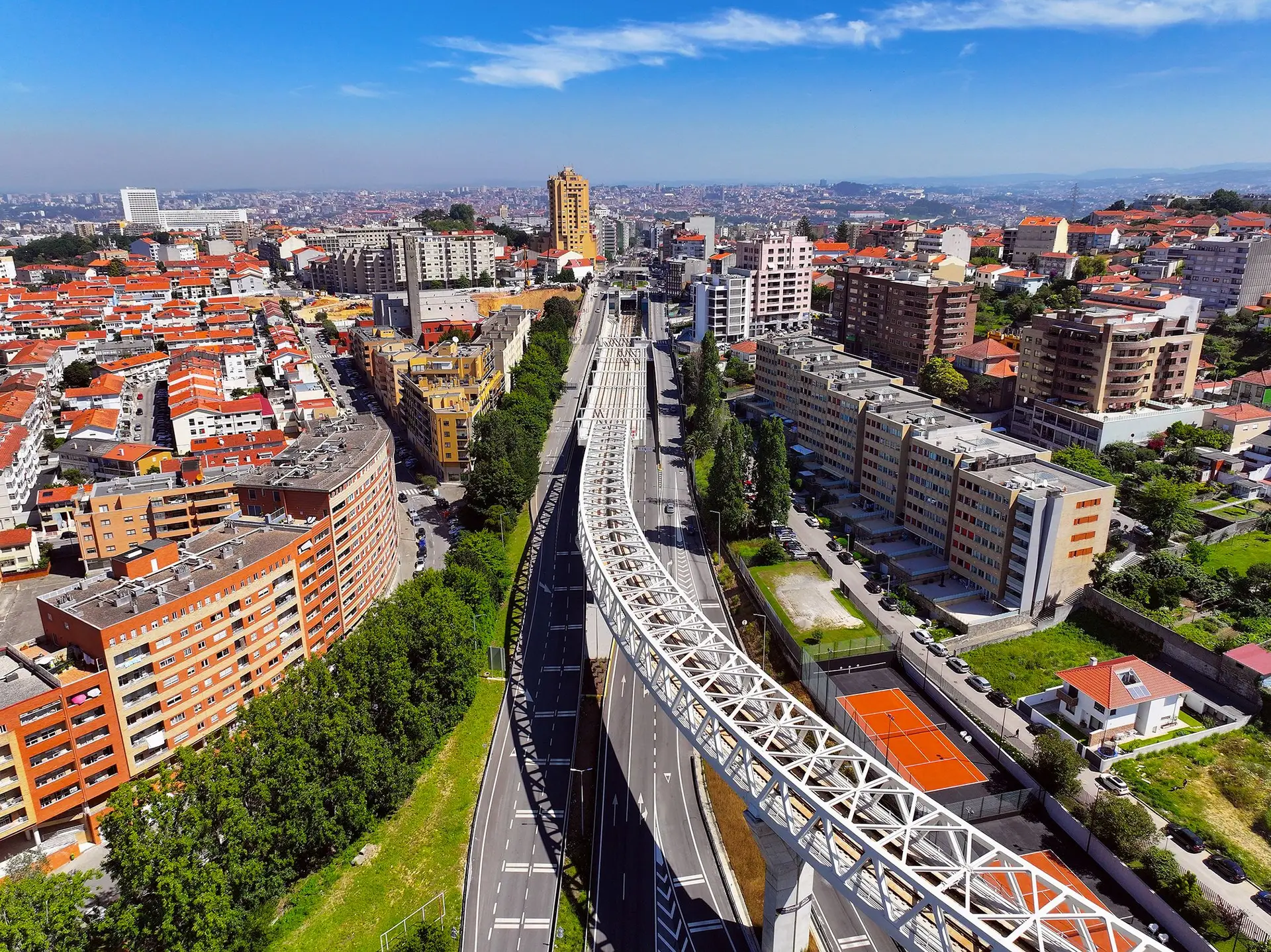 Linha Amarela do metro, em Santo Ovídio, que deverá ter ligação com a linha de TGV