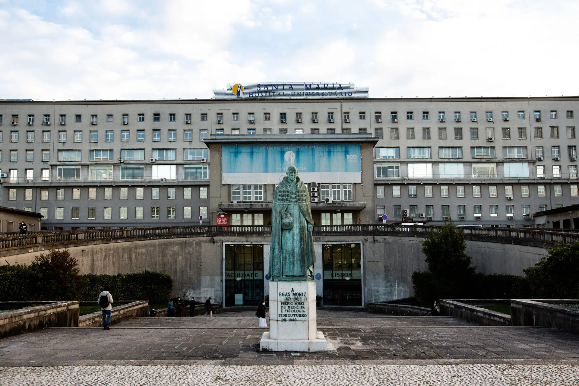 Santa Maria não acolhe mais urgências de ginecologia de outros hospitais da região de Lisboa
