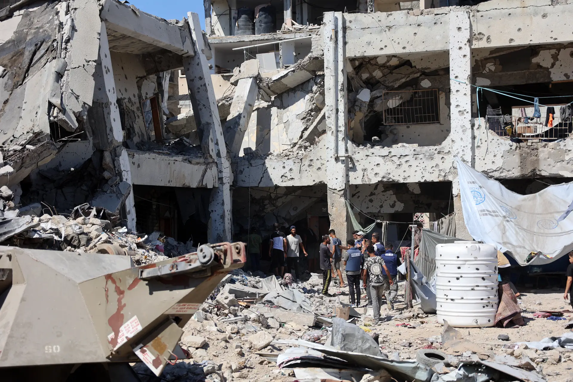 Escola atingida por ataque israelita na Faixa de Gaza