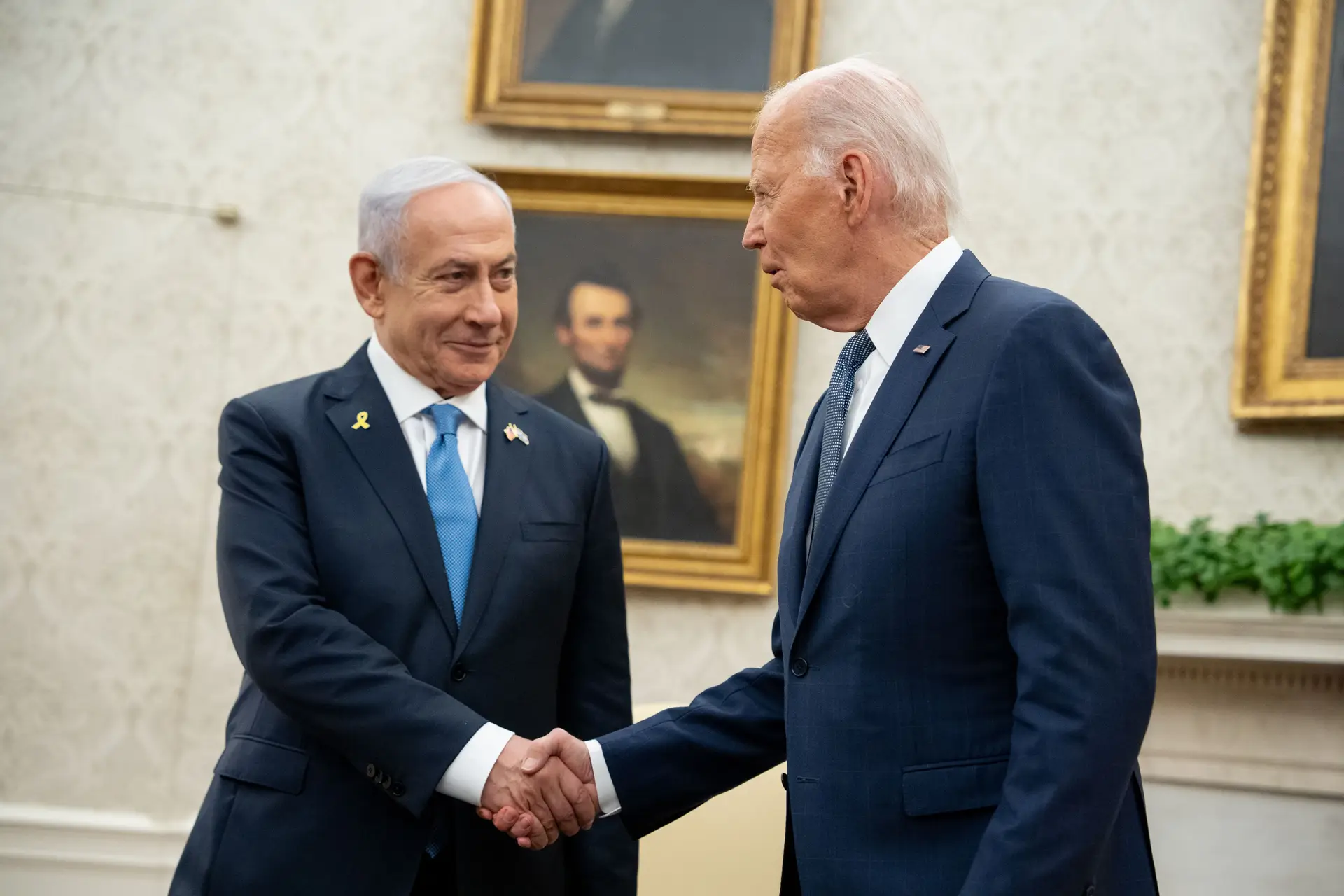 Numa conversa telefónica na quarta-feira, Biden terá pedido a Netanyahu que moderasse a sua posição para permitir o avanço das negociações