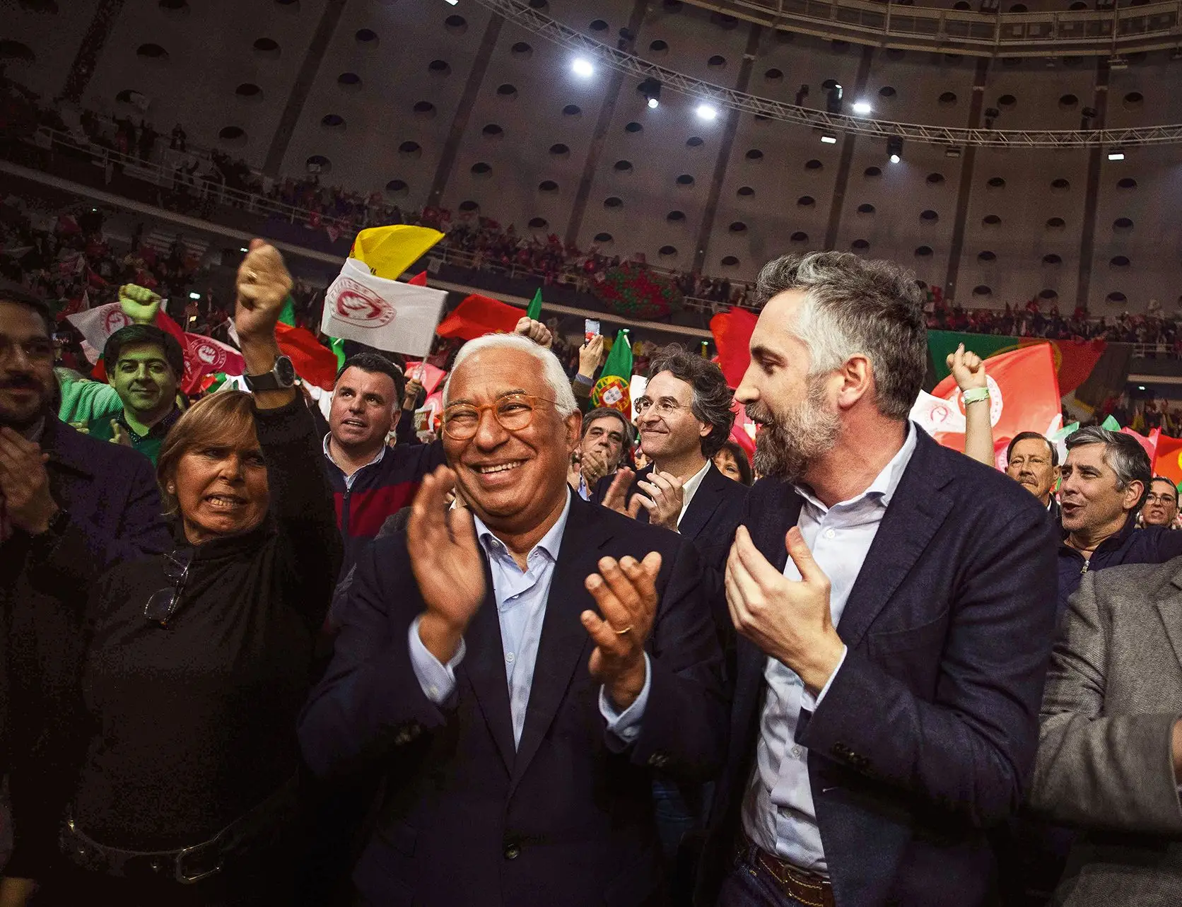 António Costa e Pedro Nuno Santos na campanha para as eleições legislativas de março