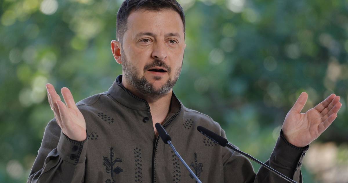 Ucrânia: Zelensky acusa Coreia do Norte de enviar soldados ao exército russo