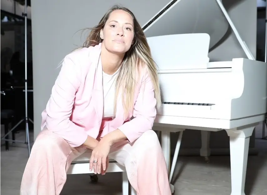 Quase Famosos: Vera Bohl, a pianista com um forte amor pela improvisação e que tem Dido ou Céline Dion no currículo