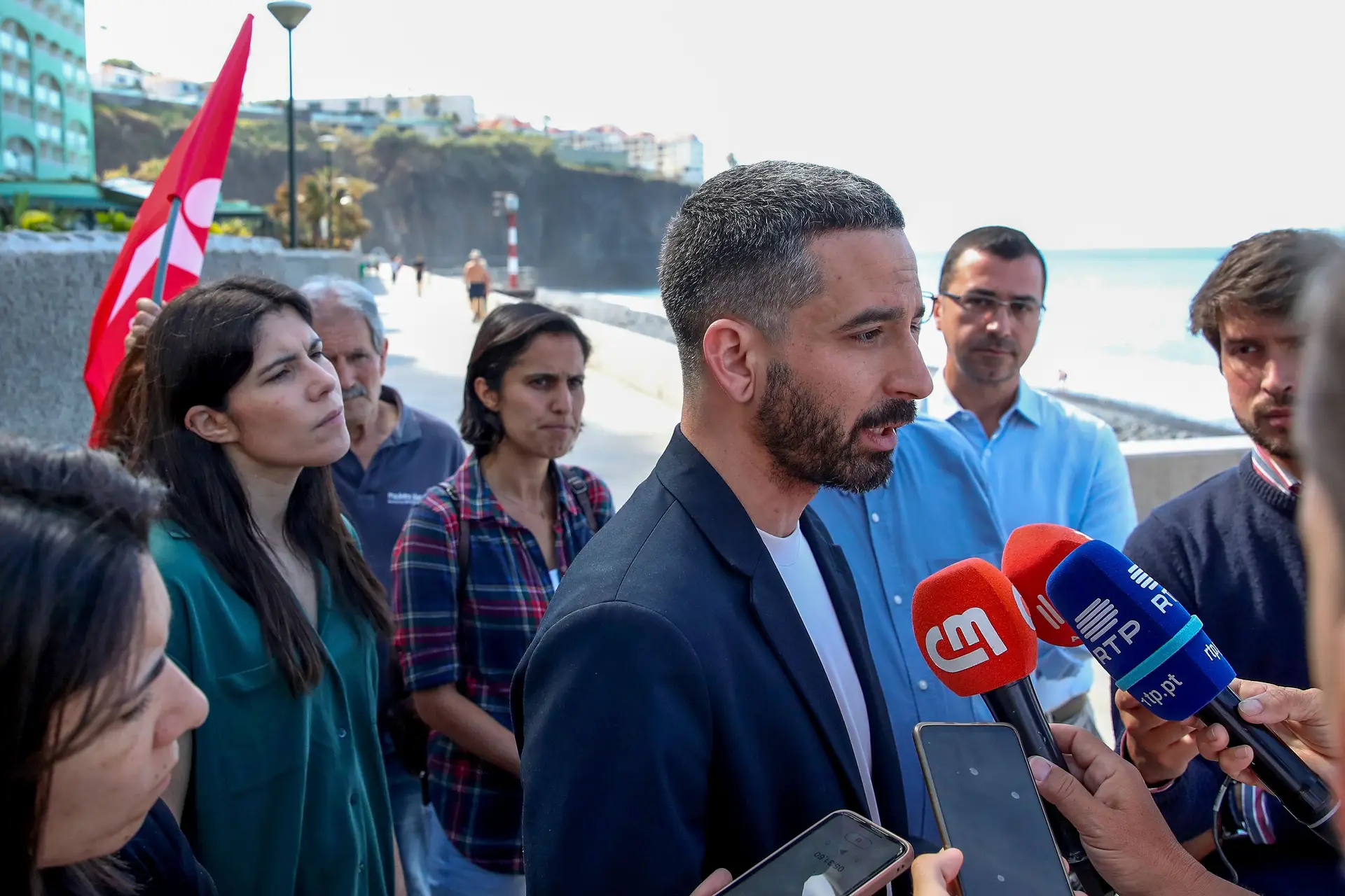 BE leva declarações de Pedro Pinto à conferência de líderes: “Código de conduta e estatuto dos deputados não foram cumpridos”
 #ÚltimasNotícias #Portugal