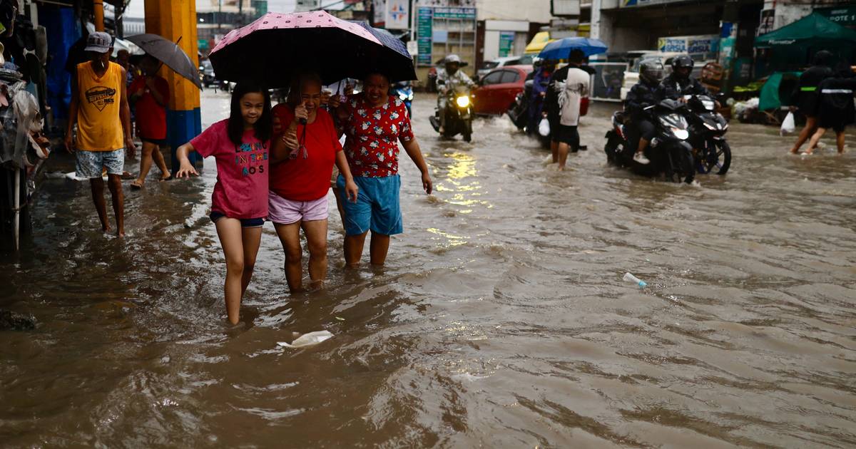 Tufão Kalmaegi faz Filipinas retirar milhares de pessoas e encerrar escolas