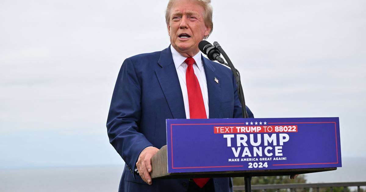 Trump solicita aviões e veículos militares para campanha devido a ameaças