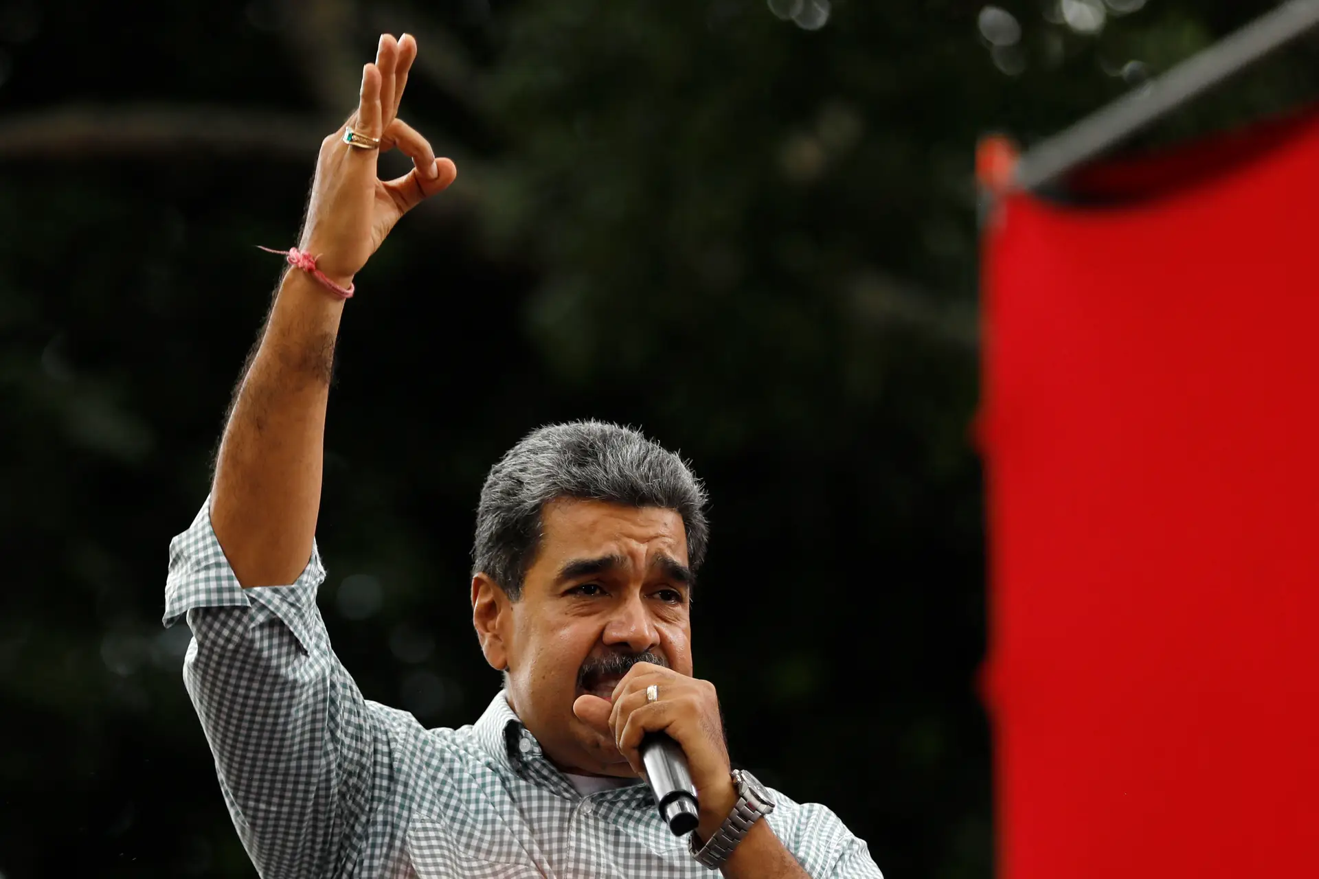 Imagem de arquivo. Nicolas Maduro durante uma ação de campanha no final de agosto