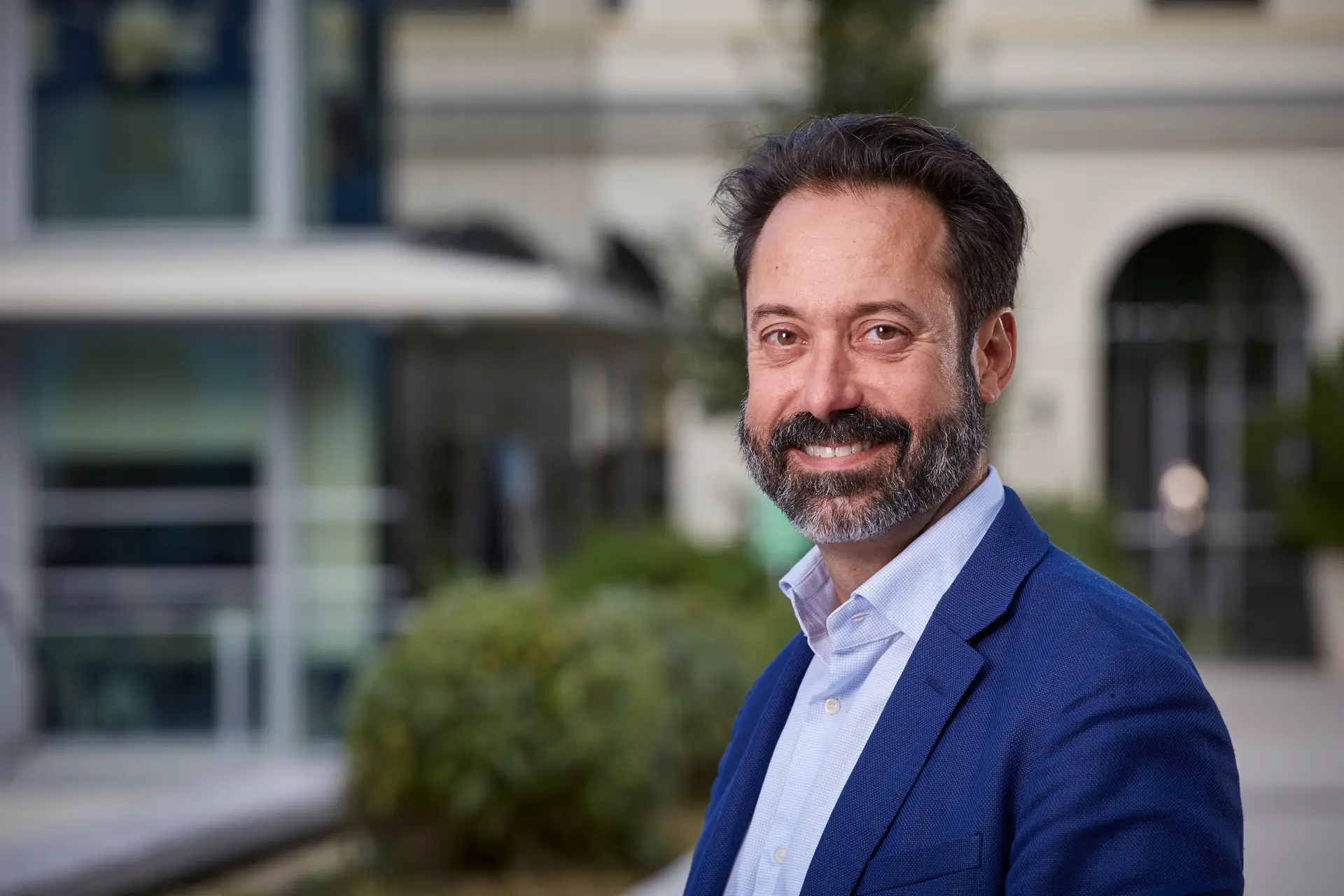 Kevin Arceneaux é Professor de Ciência Política e Diretor do Centro de Investigação Política da Sciences Po (CEVIPOF) em Paris