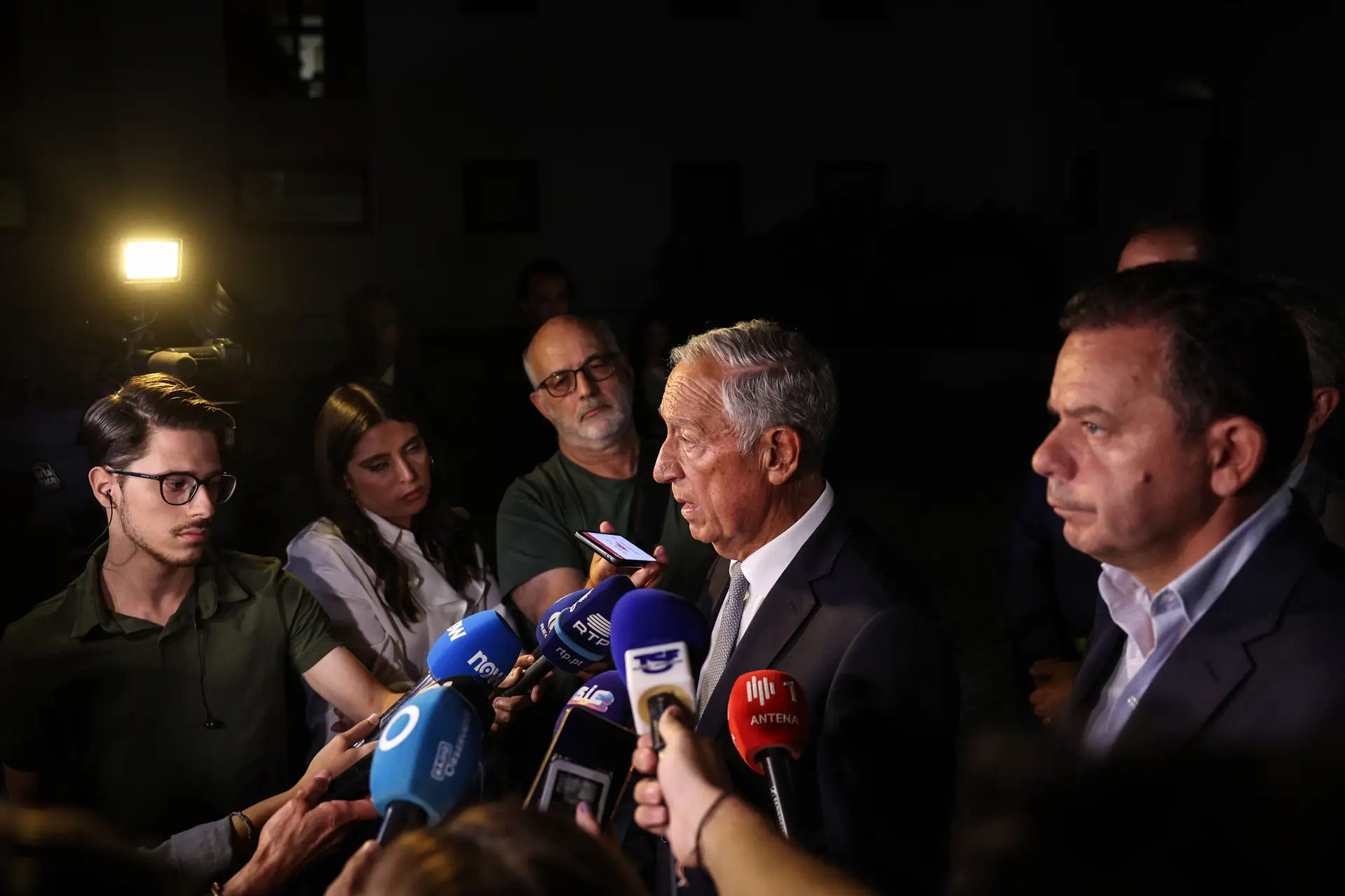 Governo quis mostrar firmeza nos incêndios; agora, para o Presidente é tempo de acelerar calendários