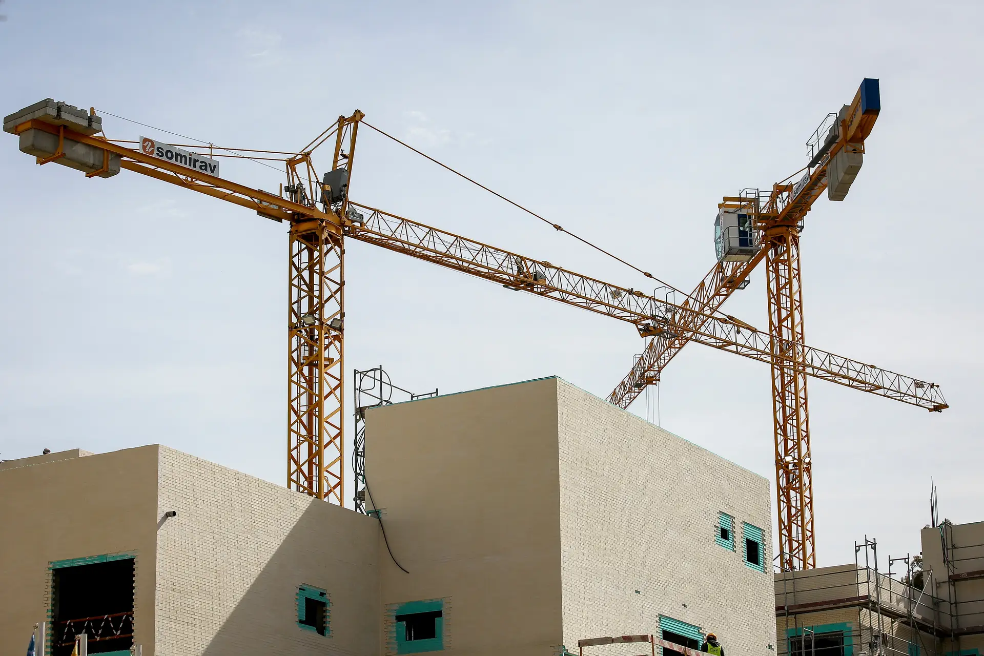 Há 131 mil casas acordadas com câmaras municipais para construção e reconstrução