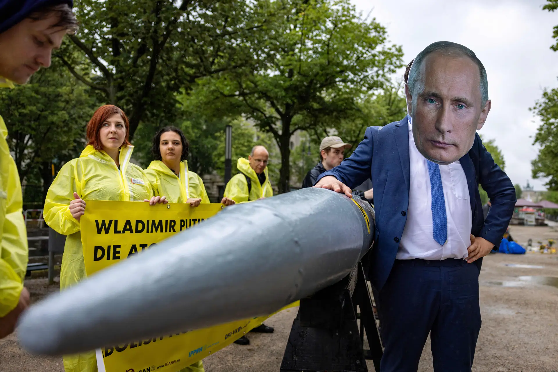 Rússia ameaça com “guerra mundial nuclear” após sinal de apoio do Parlamento Europeu à Ucrânia: o dia 939.º da guerra