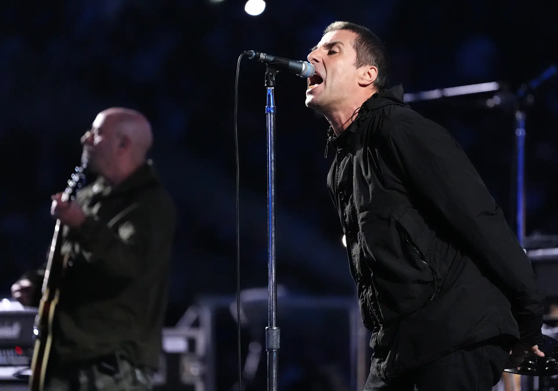 Liam Gallagher reage às críticas à sua voz: “Vocês não são fãs a sério, são impostores”