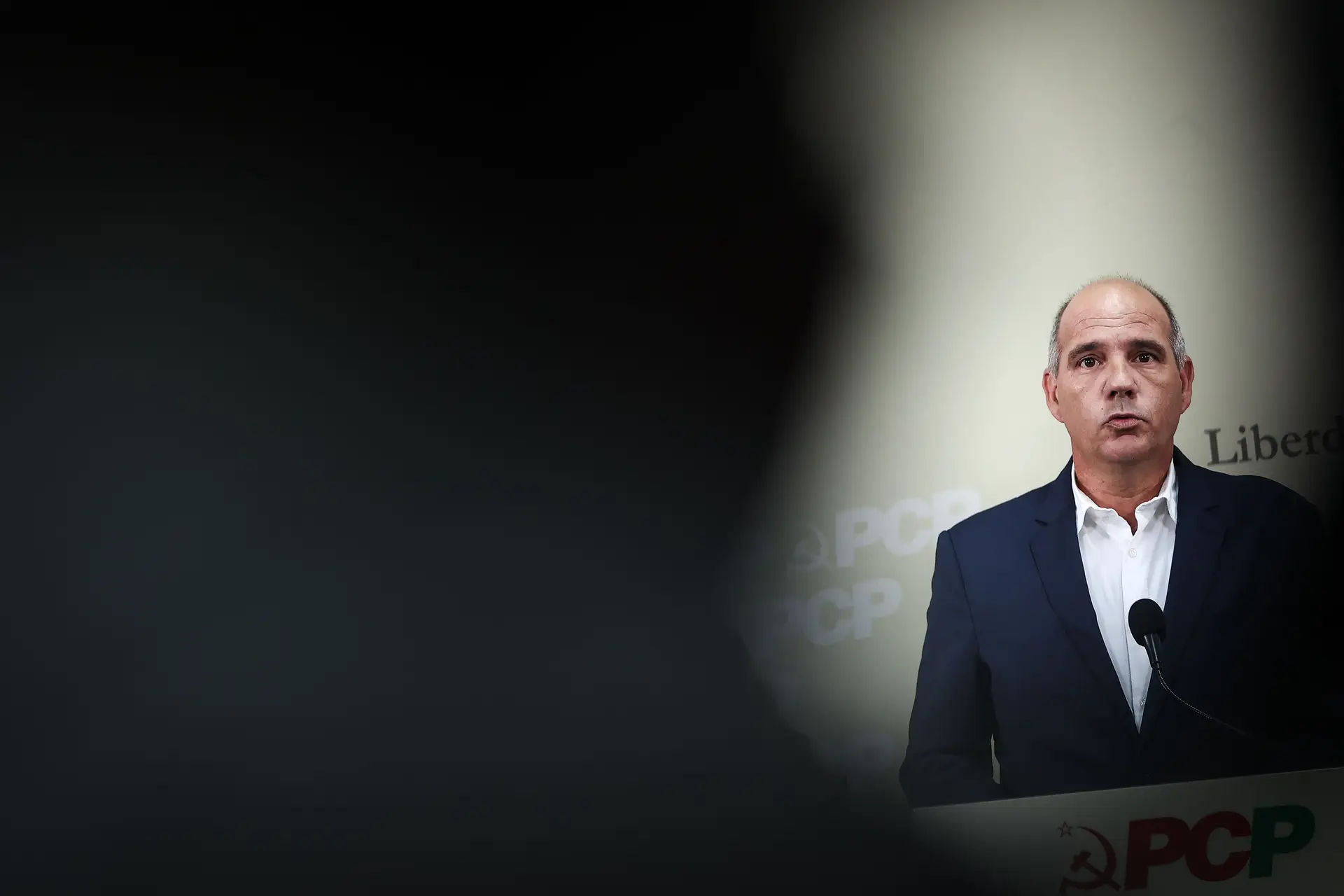 PCP diz que discordâncias sobre Orçamento são "fabricadas" e desafia PS a "assumir responsabilidades"