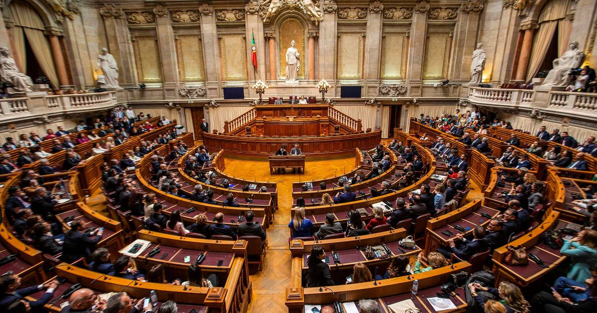 Parlamento rejeita proposta do Chega para tornar a violação um crime público