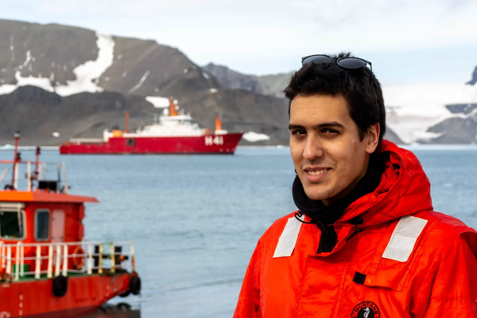 Afonso Ferreira, investigador do MARE, durante a expedição à Antártida