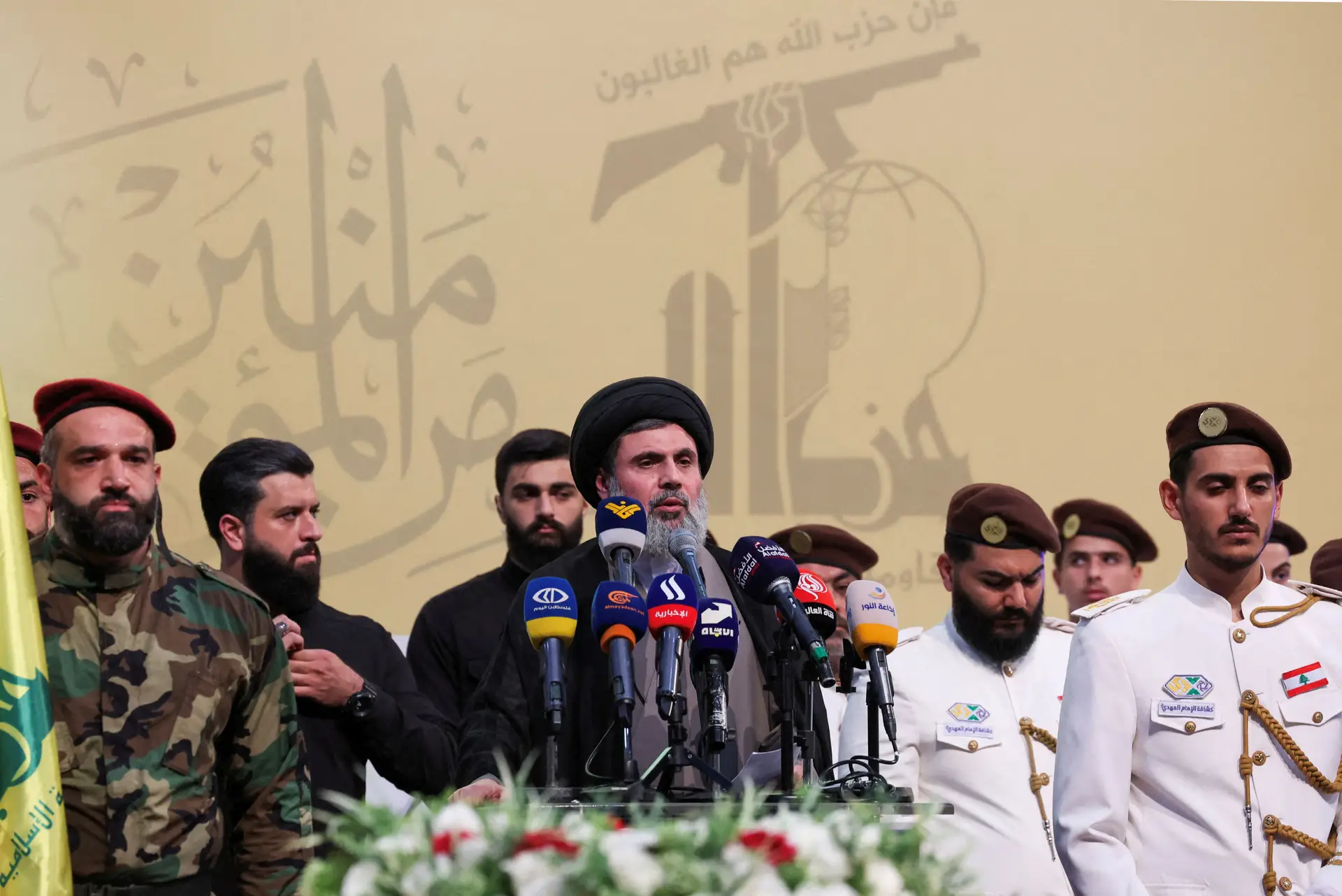 Hashem Safi al-Din durante o funeral de um comandante do Hezbollah