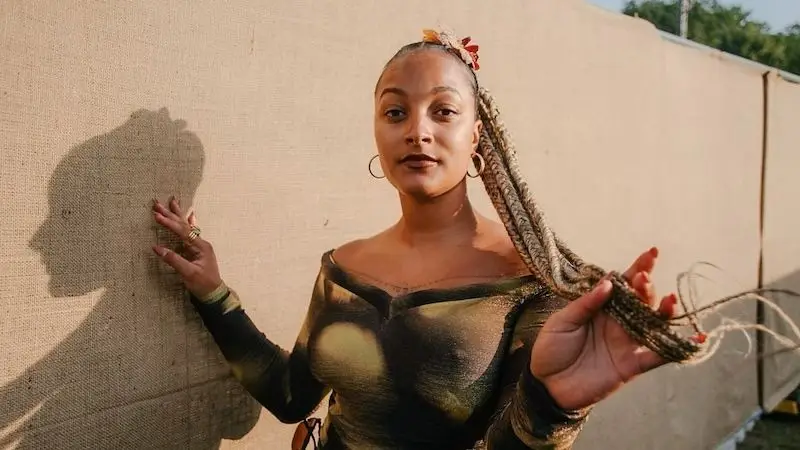 Nubya Garcia é uma artista completa