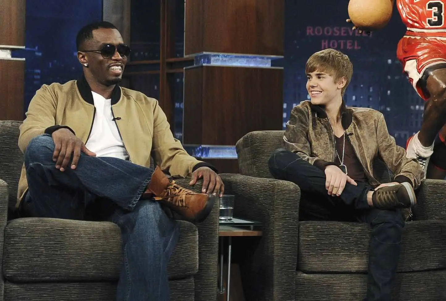 Sean "Diddy" Combs e Justin Bieber em 2011, no talk show "Jimmy Kimmel Live!"