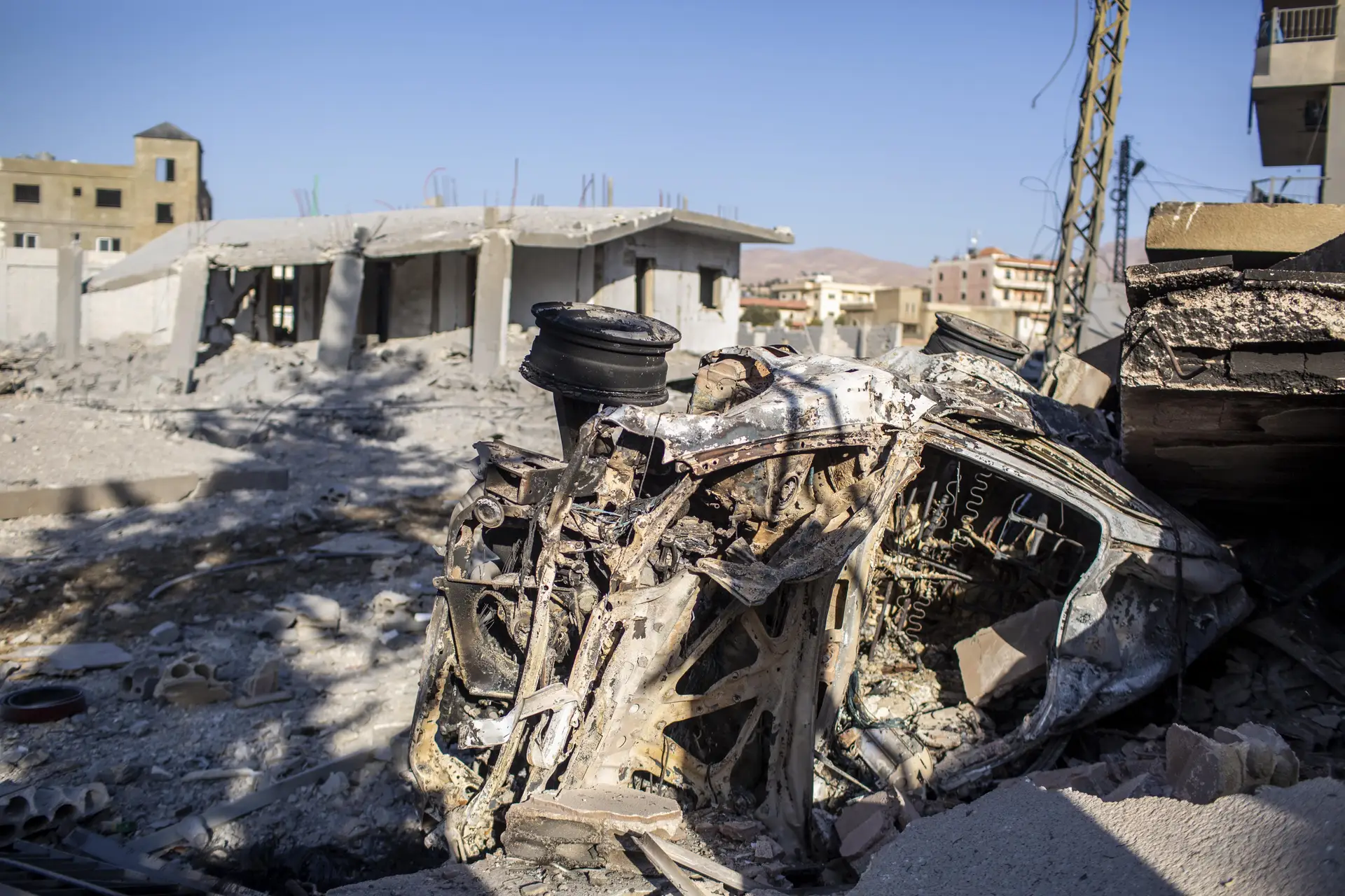 Destruição causada por ataques israelitas no sul do Líbano