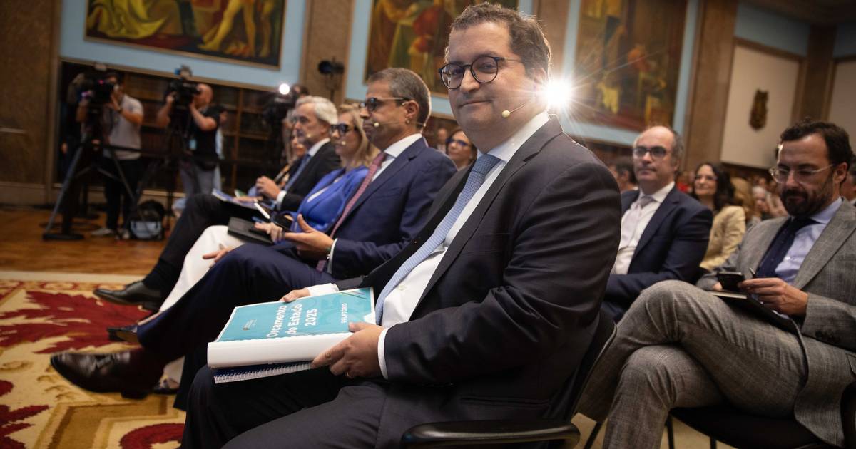 O Governo prevê um crescimento médio de 2% até 2028. Previsões de gastos (as mais importantes para Bruxelas), só na segunda-feira