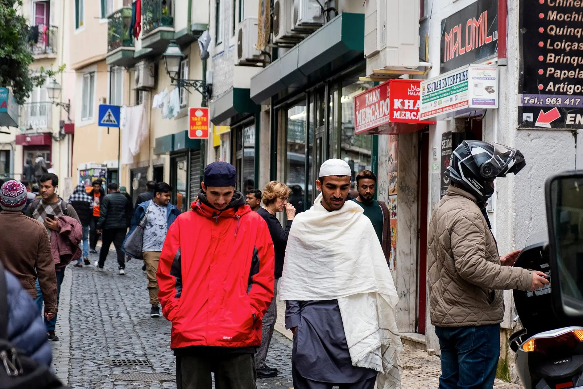 Como lidar com a imigração? A Europa divide-se e os socialistas europeus ainda mais