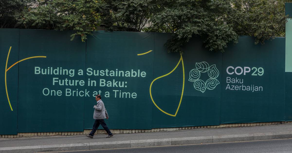 ONG criticam mais uma COP num país autoritário e produtor de petróleo; Azerbaijão condena “campanha difamatória”