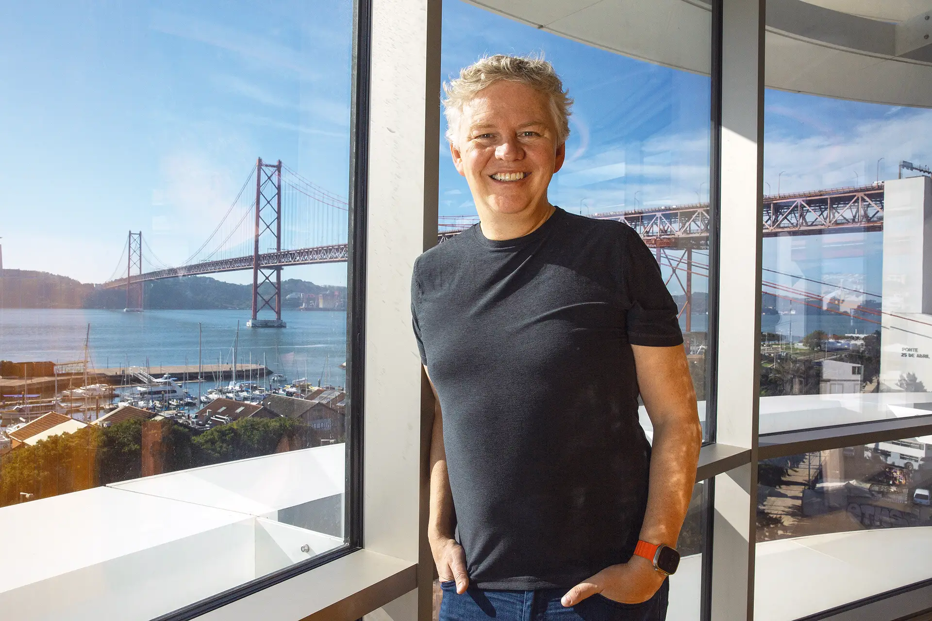 Matthew Prince, um dos homens fortes da internet, nas instalações da Cloudflare, em Lisboa