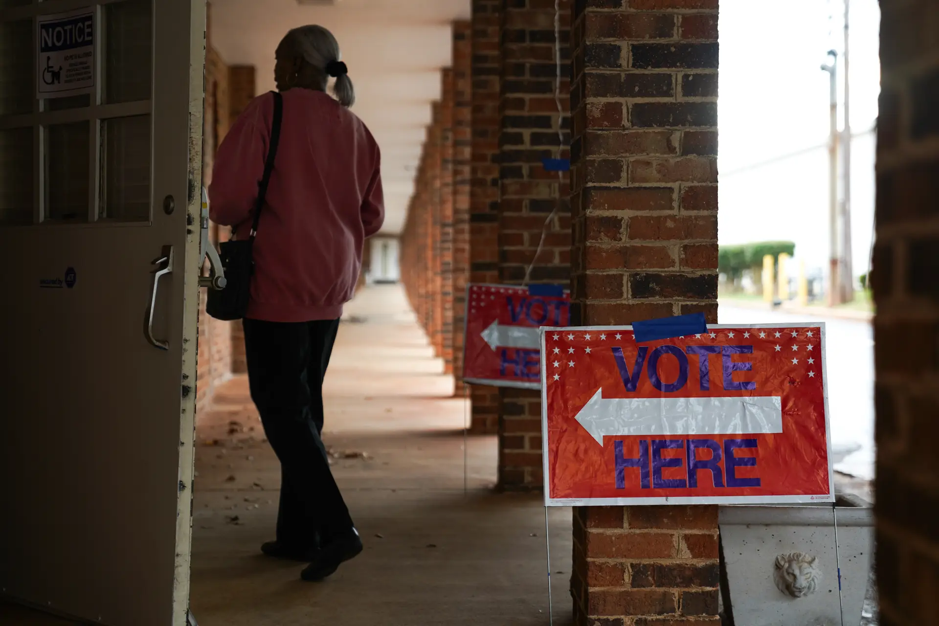 Estado norte-americano da Geórgia regista afluência recorde às urnas no início da votação antecipada