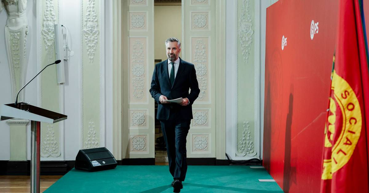 Inimigo público. Pedro Nuño acusa: atraso nos relógios de domingo é sinal de que a AD deixou o país para trás