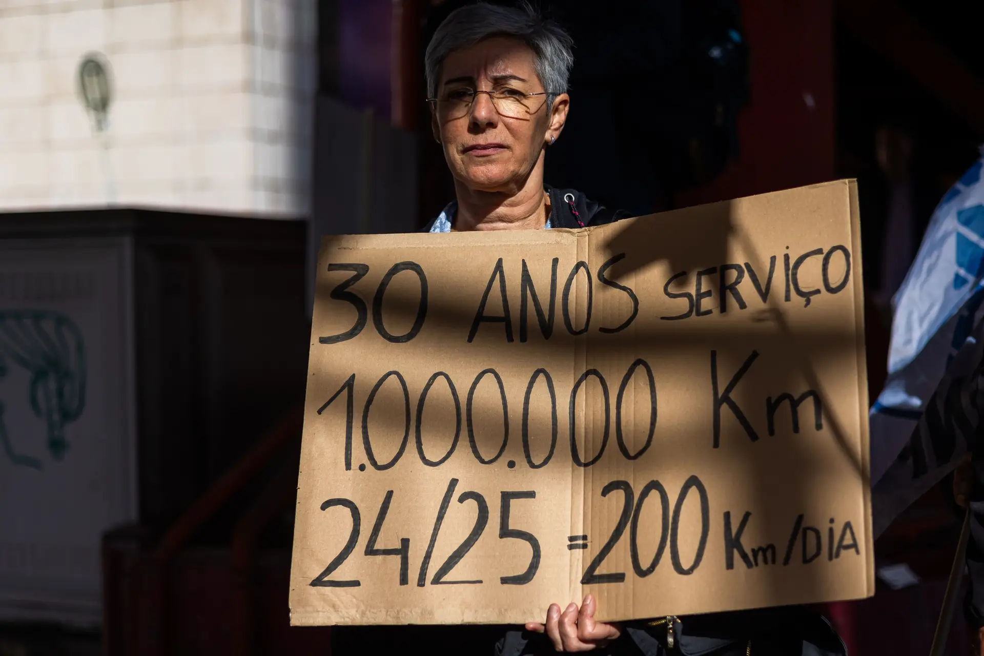 Manifestação exige ajudas para todos os professores colocados longe de casa