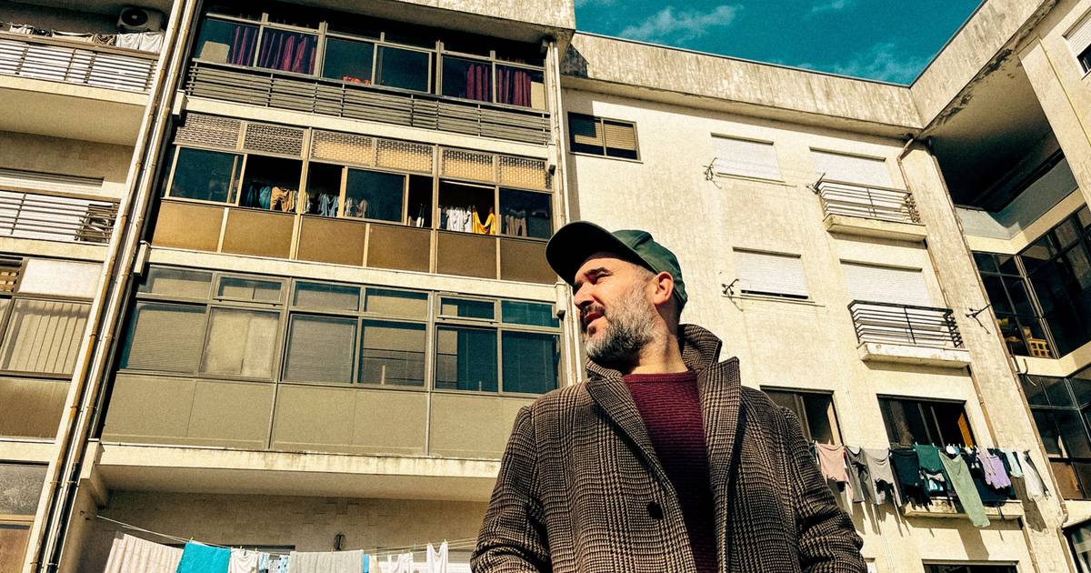 “Continuamos a sentir que somos um país de gente pobre. Em Espanha vivem melhor que nós e já não trabalham”: entrevista ao Homem Em Catarse
