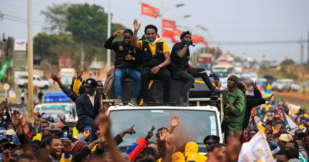 Moçambique: candidato presidencial acusa “forças de defesa e segurança” do duplo homicídio e apela a “greve geral”