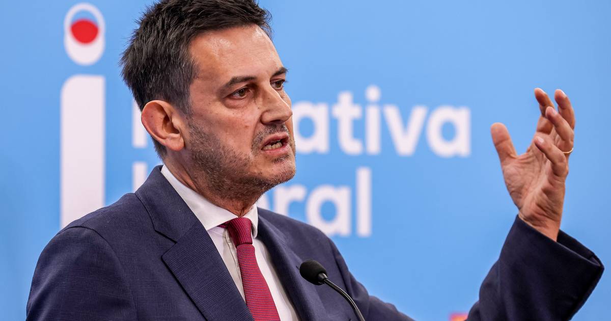 IL assume divergência “ética” com Ventura e divergência “política” com Montenegro: “Não é o caminho que prometeram”