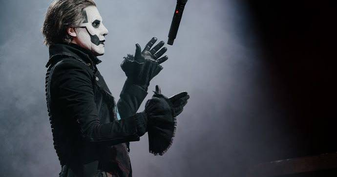 Ghost actua no Meo Arena em 2025: quem tiver telemóvel tem de sair da sala