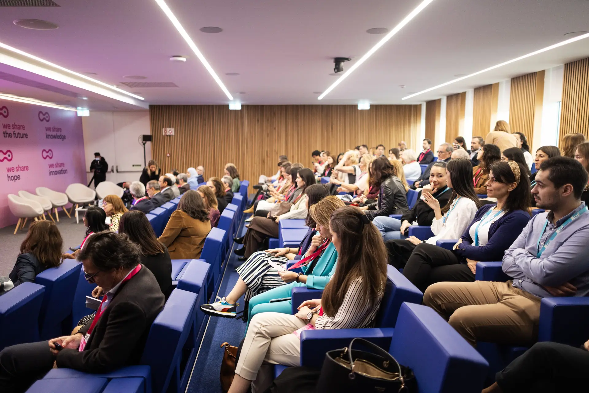 O Hospital CUF Tejo recebeu o primeiro dia da primeira Conferência Internacional sobre mulheres jovens com cancro da mama
