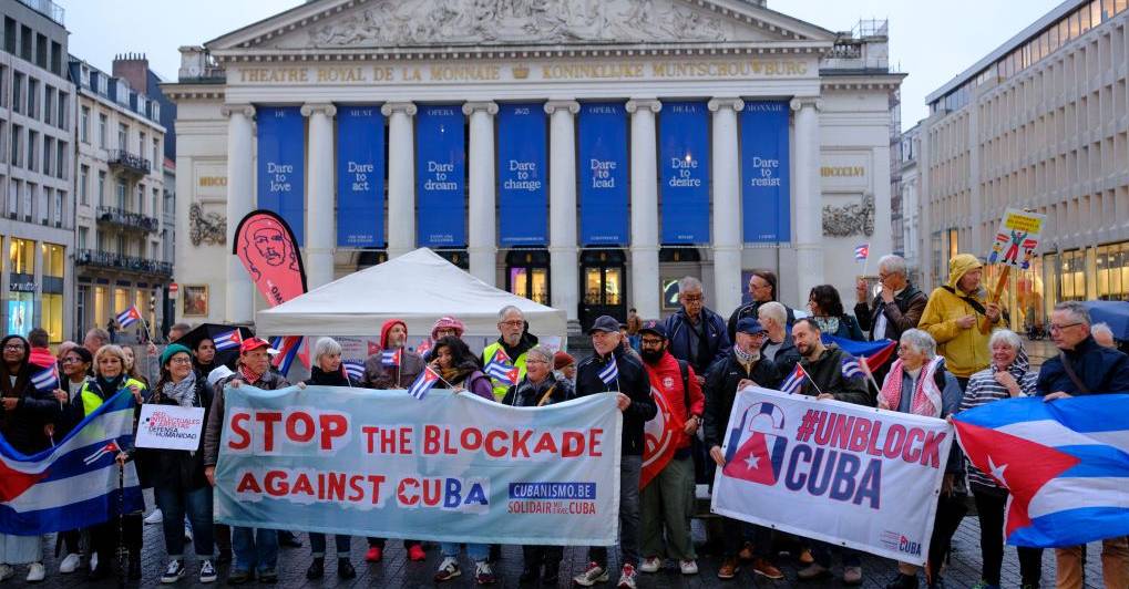 Pela 32ª vez, a ONU aprovou uma resolução apelando ao fim do embargo a Cuba: dois países manifestaram solidariedade com os EUA.