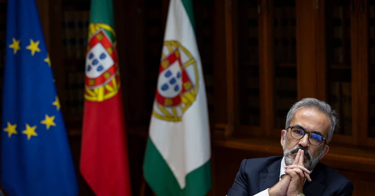 O Governo descarta o nome de Almeida Ribeiro para o Tribunal Europeu: "Qualidades einsteinianas eram necessárias"lamenta Rangel