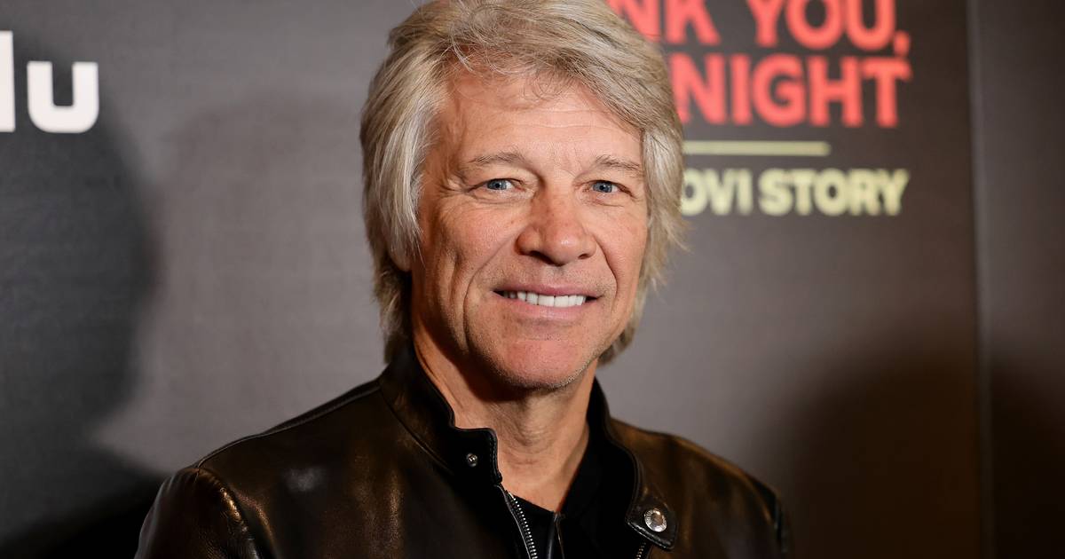 “Não tenho telefone, não tenho dinheiro, não tenho para onde ir”: Jon Bon Jovi conta como impediu uma mulher de pular de uma ponte