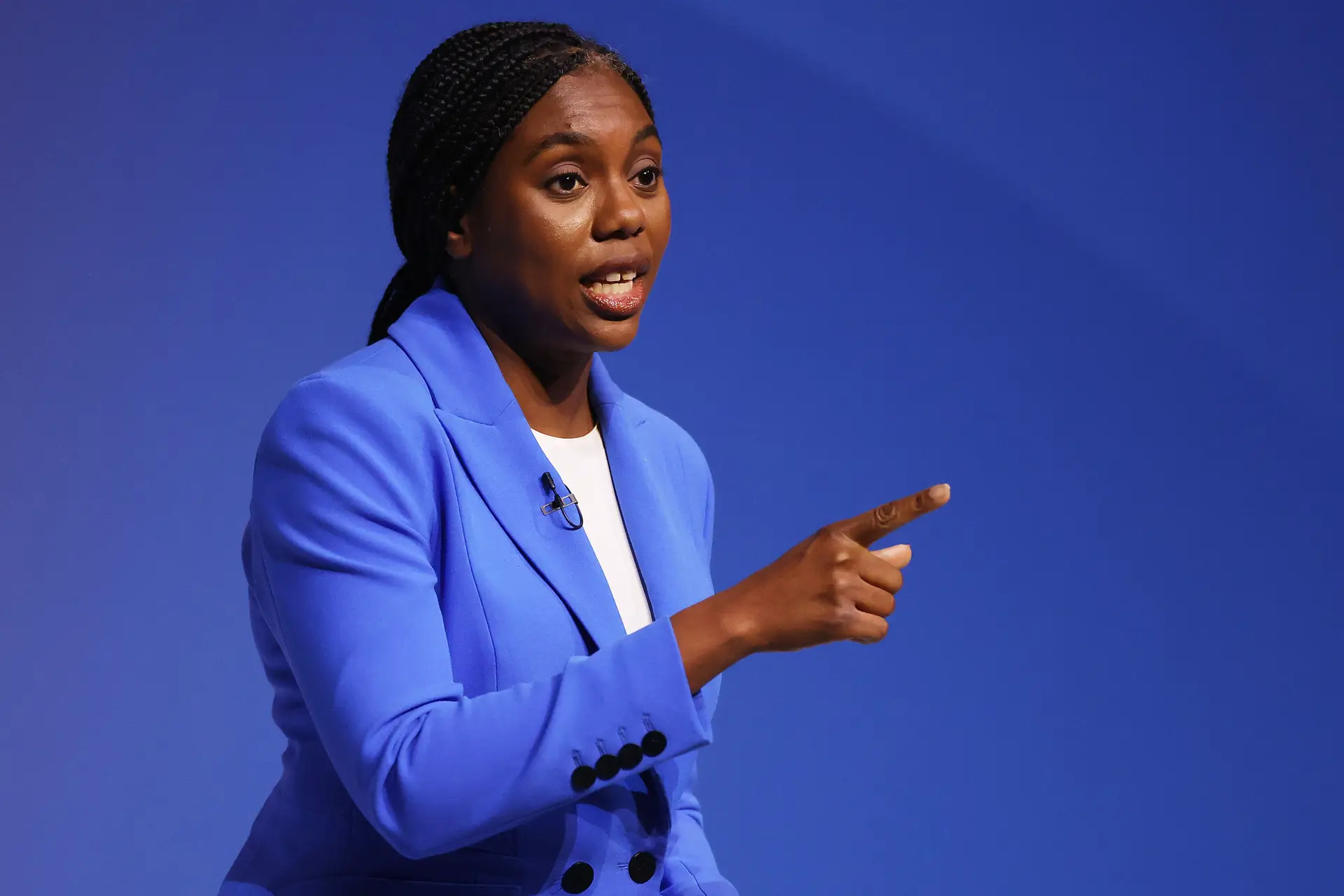 Nova líder do Partido Conservador britânico, Kemi Badenoch promete renovação e regresso ao poder
 #ÚltimasNotícias #Portugal