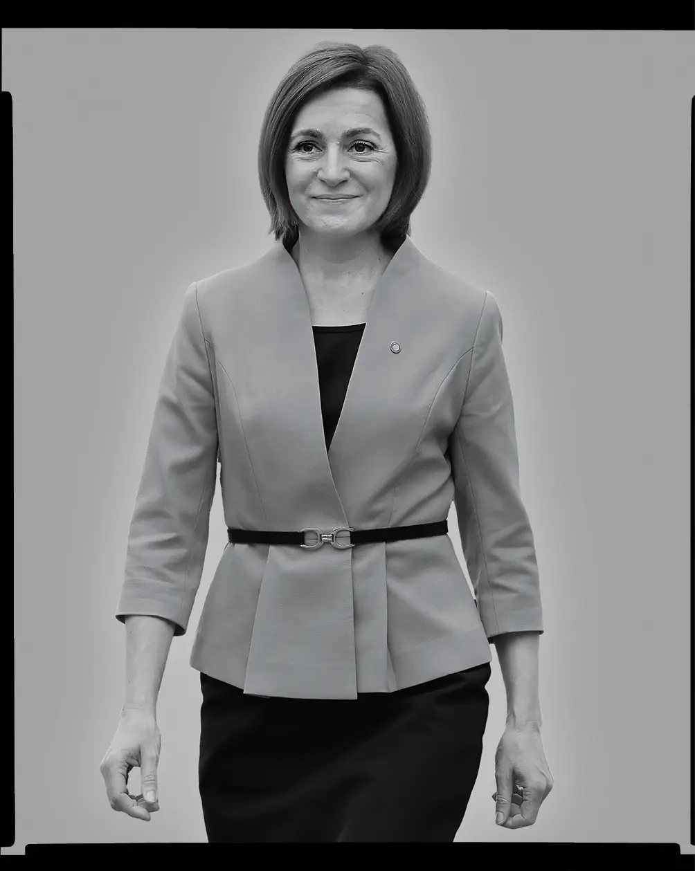 Quem é Maia Sandu, a Presidente da Moldova que discursa com rosas brancas