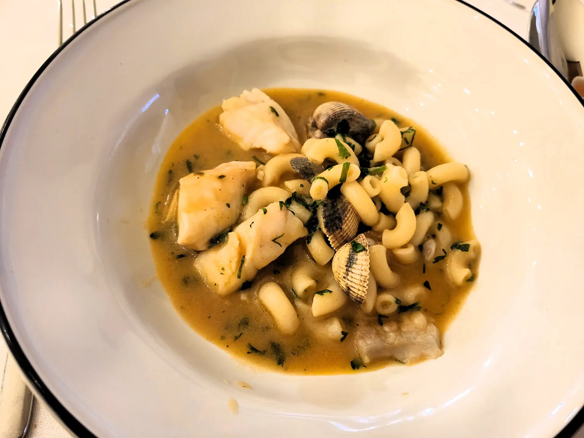 Comida de tacho no novo Orla, em Lisboa