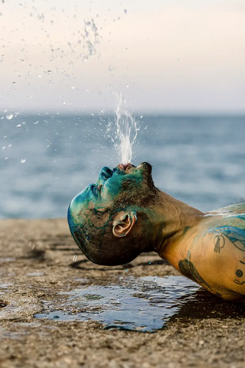 “52blue”, espetáculo de Francisco Thiago Cavalcanti